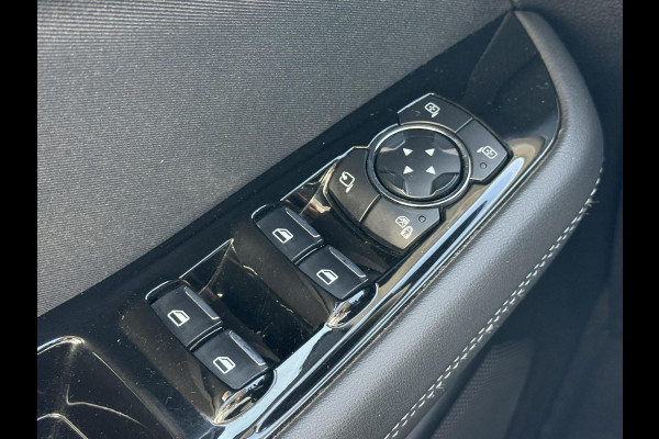 Ford S-Max 2.5 FHEV Titanium 7pers 190pk | Panoramadak | Achteruitrijcamera | Stoelverwarming | Ambient Lightning | SYNC 3 Navigatie