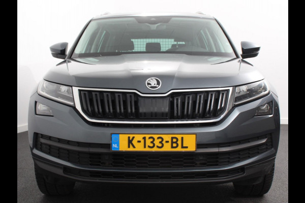 Škoda Kodiaq 1.5 TSI 150pk Automaat Business Edition 5p Panorama dak Trekhaak Wegklapbaar Digitale Cockpit Navigatie Climate Control Half Lederen bekleding Parkeer sensoren