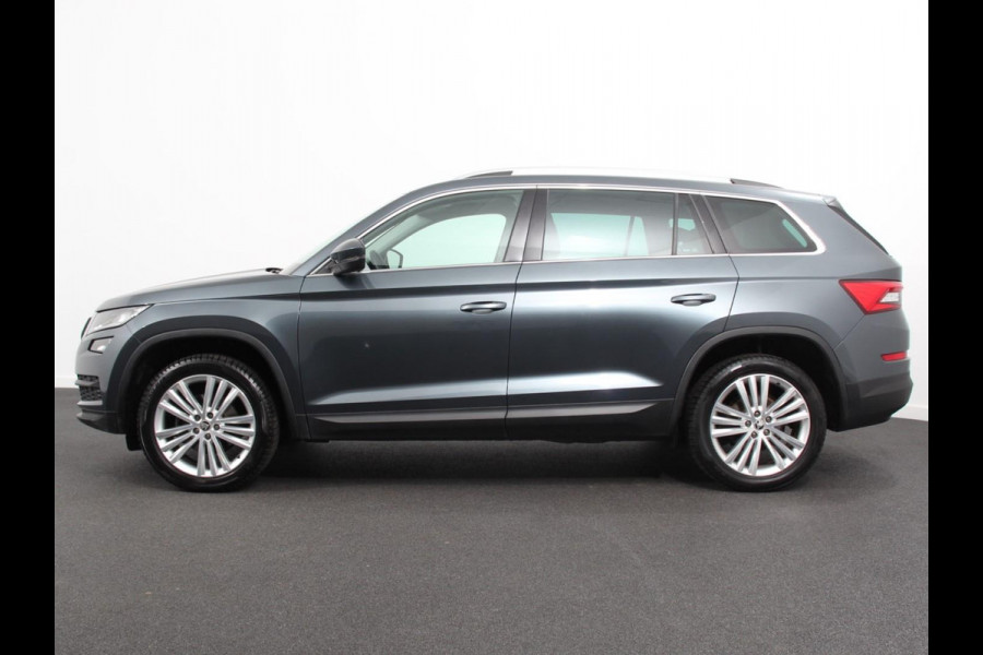 Škoda Kodiaq 1.5 TSI 150pk Automaat Business Edition 5p Panorama dak Trekhaak Wegklapbaar Digitale Cockpit Navigatie Climate Control Half Lederen bekleding Parkeer sensoren