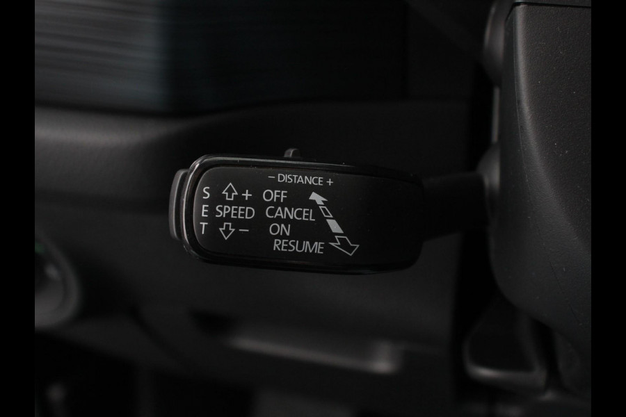 Škoda Kodiaq 1.5 TSI 150pk Automaat Business Edition 5p Panorama dak Trekhaak Wegklapbaar Digitale Cockpit Navigatie Climate Control Half Lederen bekleding Parkeer sensoren