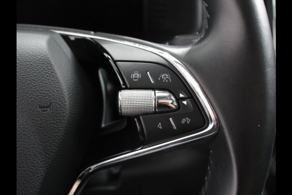 Škoda Kodiaq 1.5 TSI 150pk Automaat Business Edition 5p Panorama dak Trekhaak Wegklapbaar Digitale Cockpit Navigatie Climate Control Half Lederen bekleding Parkeer sensoren
