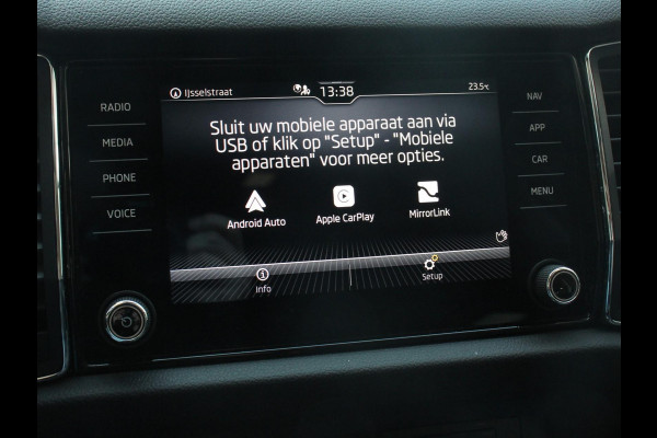 Škoda Kodiaq 1.5 TSI 150pk Automaat Business Edition 5p Panorama dak Trekhaak Wegklapbaar Digitale Cockpit Navigatie Climate Control Half Lederen bekleding Parkeer sensoren