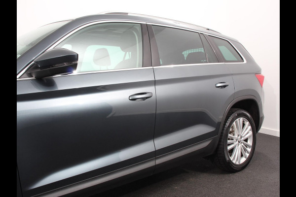 Škoda Kodiaq 1.5 TSI 150pk Automaat Business Edition 5p Panorama dak Trekhaak Wegklapbaar Digitale Cockpit Navigatie Climate Control Half Lederen bekleding Parkeer sensoren