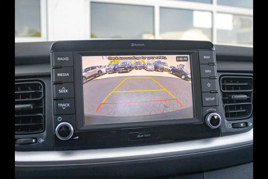 Kia Stonic 1.0 T-GDi DynamicLine | Airco | Camera | Carplay | Cruise | 17" | PDC | Dakrails