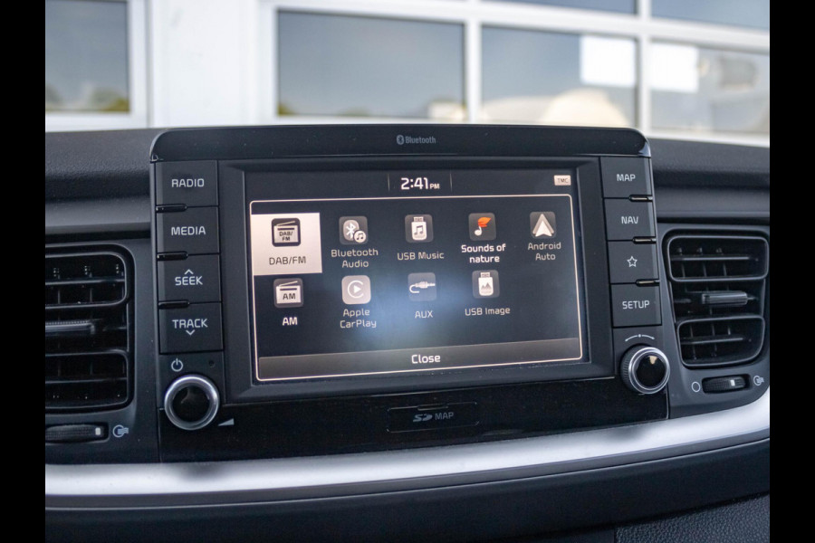 Kia Stonic 1.0 T-GDi DynamicLine | Airco | Camera | Carplay | Cruise | 17" | PDC | Dakrails