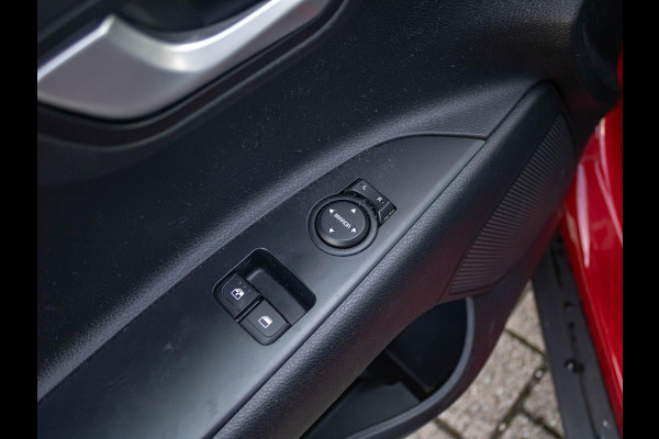 Kia Stonic 1.0 T-GDi DynamicLine | Airco | Camera | Carplay | Cruise | 17" | PDC | Dakrails