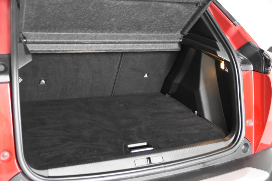 Peugeot 2008 1.2 PureTech GT-Line *1ste Eigenaar*Navigatie*Leer*Ambiente*