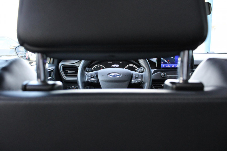 Ford FOCUS Wagon 2.3 EcoBoost ST-3 | Panoramadak |  Adaptive cruise control | Winter Pack | Camera | Trekhaak | Elektrische achterklep