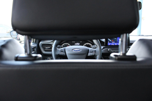 Ford FOCUS Wagon 2.3 EcoBoost ST-3 | Panoramadak |  Adaptive cruise control | Winter Pack | Camera | Trekhaak | Elektrische achterklep