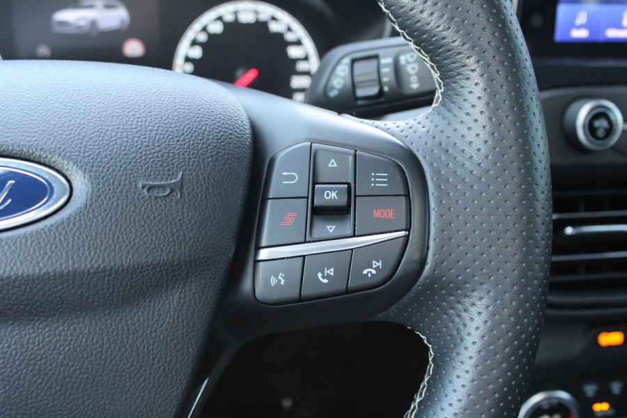 Ford FOCUS Wagon 2.3 EcoBoost ST-3 | Panoramadak |  Adaptive cruise control | Winter Pack | Camera | Trekhaak | Elektrische achterklep