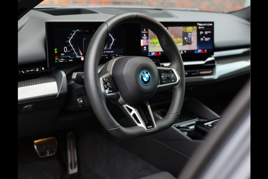 BMW 5 Serie Touring 530e xDrive *M Performance*B&W*HUD*Trekhaak*Pano*