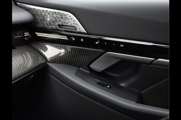 BMW 5 Serie Touring 530e xDrive *M Performance*B&W*HUD*Trekhaak*Pano*