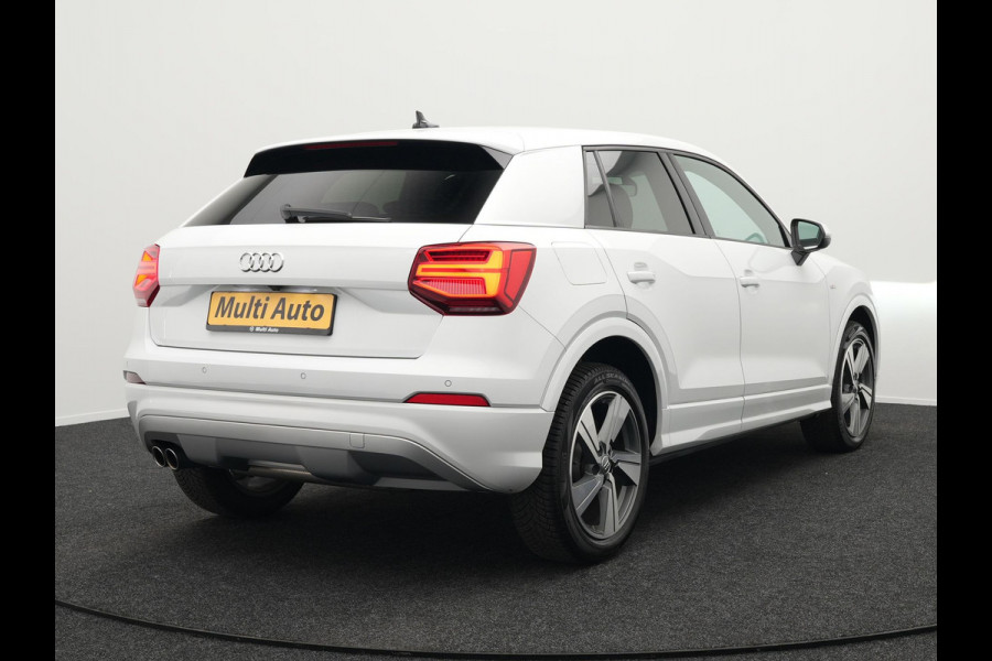 Audi Q2 35 TFSI 2x S Line 150pk | Camera | LED | Carplay | Sportsoelen Half Leder | Stoelverwarming | Cruise Control | 18'' L.M. | DAB |