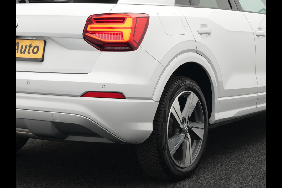 Audi Q2 35 TFSI 2x S Line 150pk | Camera | LED | Carplay | Sportsoelen Half Leder | Stoelverwarming | Cruise Control | 18'' L.M. | DAB |