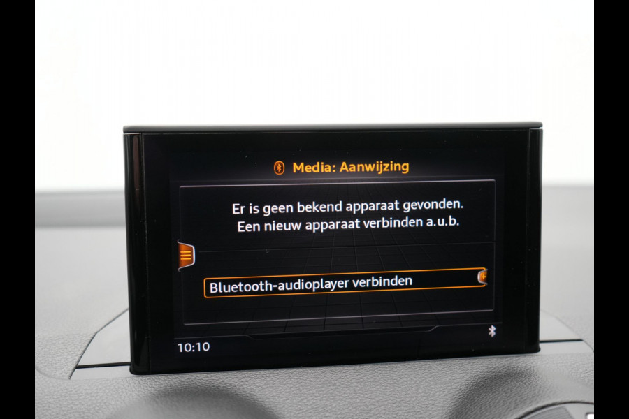 Audi Q2 35 TFSI 2x S Line 150pk | Camera | LED | Carplay | Sportsoelen Half Leder | Stoelverwarming | Cruise Control | 18'' L.M. | DAB |