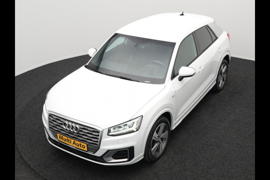Audi Q2 35 TFSI 2x S Line 150pk | Camera | LED | Carplay | Sportsoelen Half Leder | Stoelverwarming | Cruise Control | 18'' L.M. | DAB |