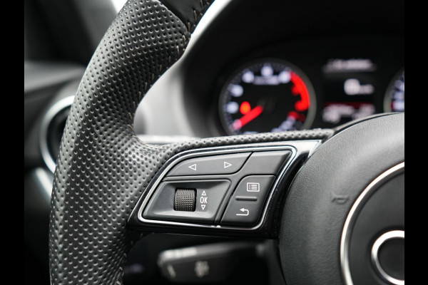 Audi Q2 35 TFSI 2x S Line 150pk | Camera | LED | Carplay | Sportsoelen Half Leder | Stoelverwarming | Cruise Control | 18'' L.M. | DAB |