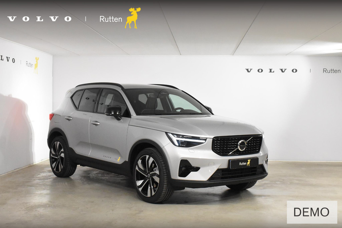 Volvo XC40 B4 211PK Automaat Plus Dark / Lighting Pack / Pixel led / 20'' Velgen / Donker getint glas Volvo XC40 B4 211PK Automaat Plus Dark / Lighting Pack / Pixel led / 20'' Velgen / Donker getint glas