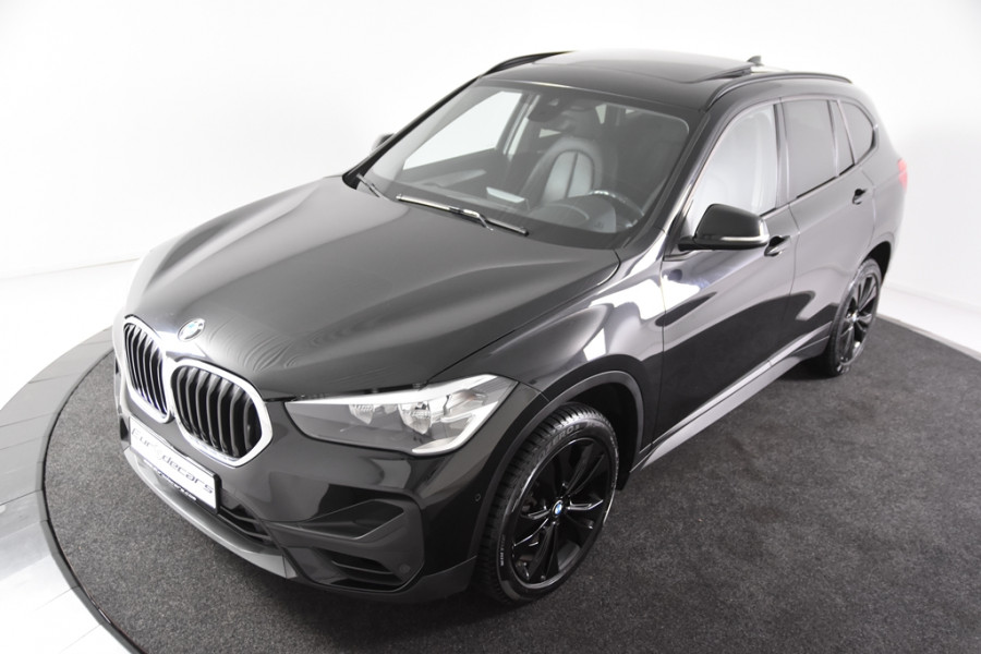 BMW X1 sDrive18i Sport *1ste Eigenaar*Leer*Panoramadak*Parkassist*