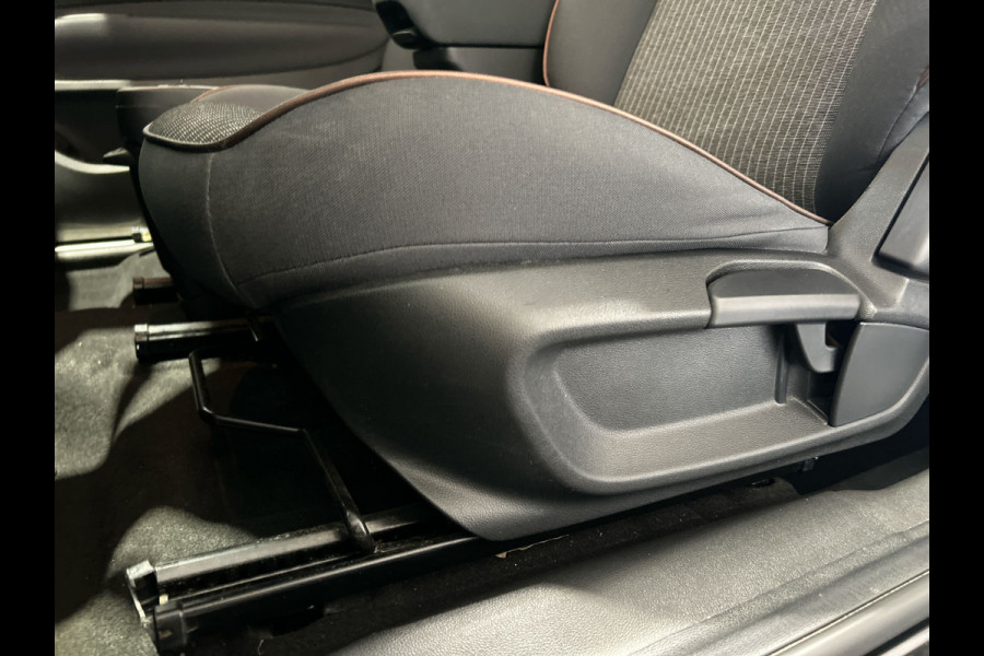 Fiat 500E CABRIO Icon 42 kWh | Navigatie | Automatische airco | Achteruitrijcamera |  SoH (batterijcheck) 90.59 % score!