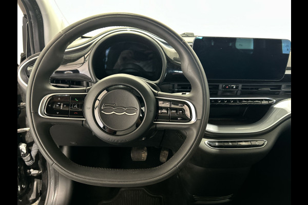 Fiat 500E CABRIO Icon 42 kWh | Navigatie | Automatische airco | Achteruitrijcamera |  SoH (batterijcheck) 90.59 % score!