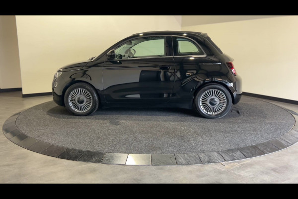 Fiat 500E CABRIO Icon 42 kWh | Navigatie | Automatische airco | Achteruitrijcamera |  SoH (batterijcheck) 90.59 % score!