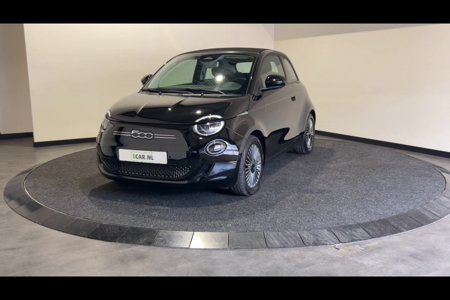 Fiat 500E CABRIO Icon 42 kWh | Navigatie | Automatische airco | Achteruitrijcamera |  SoH (batterijcheck) 90.59 % score!