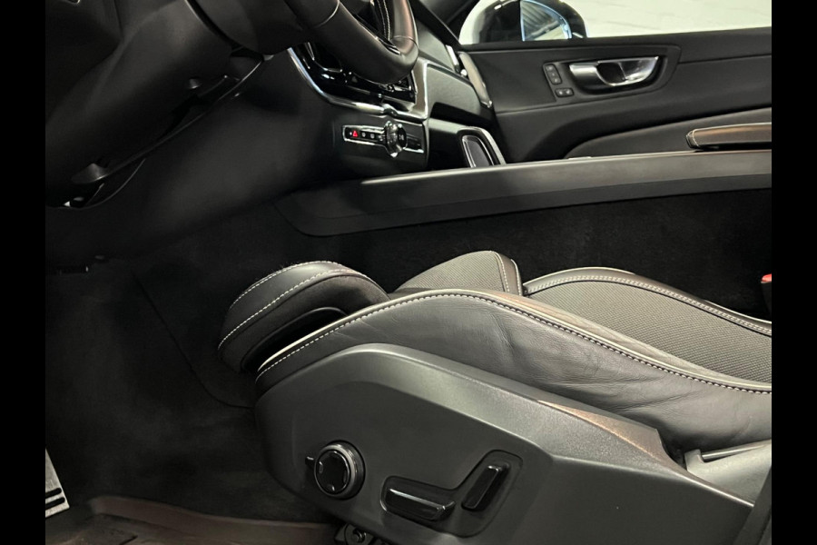 Volvo XC60 Recharge T6 AWD R-Design Open dak | Trekhaak | Adapt. Cruise c. | BLIS | Keyless | Stoelverwarming V+A