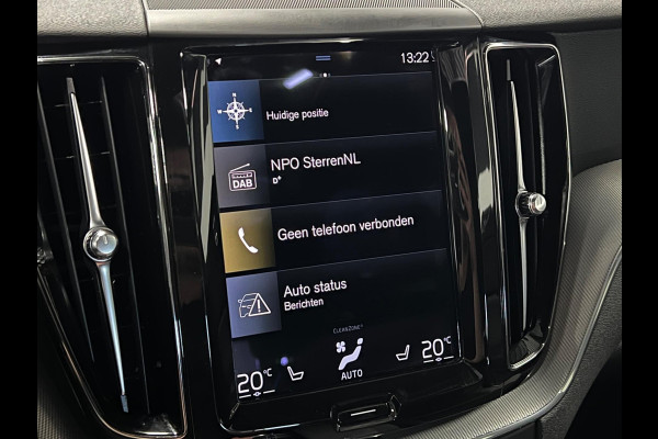 Volvo XC60 Recharge T6 AWD R-Design Open dak | Trekhaak | Adapt. Cruise c. | BLIS | Keyless | Stoelverwarming V+A