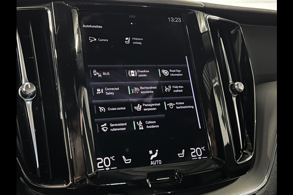 Volvo XC60 Recharge T6 AWD R-Design Open dak | Trekhaak | Adapt. Cruise c. | BLIS | Keyless | Stoelverwarming V+A
