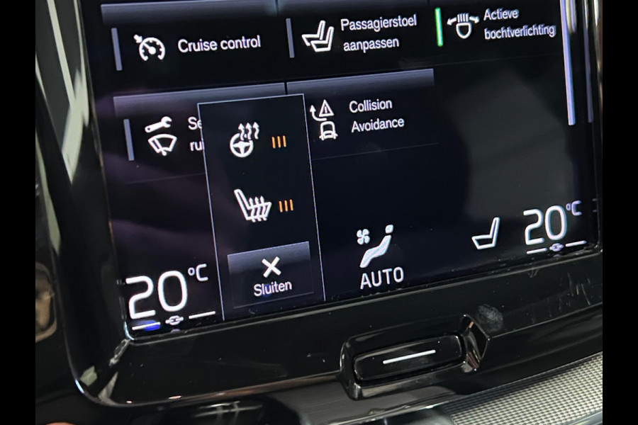 Volvo XC60 Recharge T6 AWD R-Design Open dak | Trekhaak | Adapt. Cruise c. | BLIS | Keyless | Stoelverwarming V+A