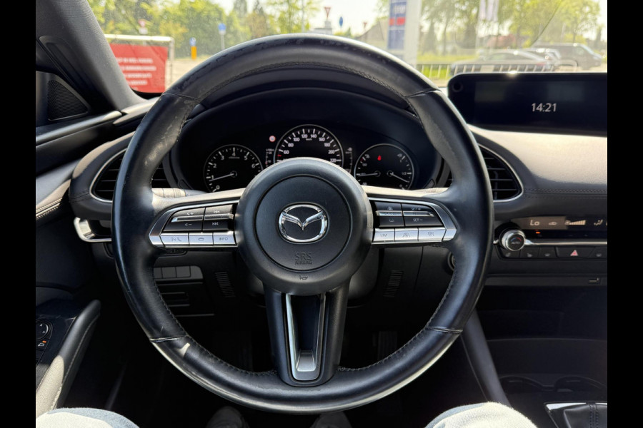 Mazda 3 2.0 e-SkyActiv-G M Hybrid 122 Comfort | 360 CAMERA | NAVIGATIE | STOELVERWARMING |