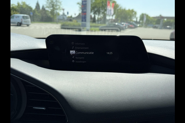 Mazda 3 2.0 e-SkyActiv-G M Hybrid 122 Comfort | 360 CAMERA | NAVIGATIE | STOELVERWARMING |
