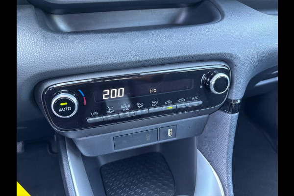 Toyota Yaris 1.5 Hybrid Active | Rijklaar geleverd incl 12 maanden BOVAG Garantie! |