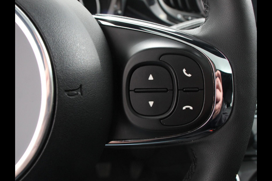Fiat 500 1.0 Hybrid Dolcevita Finale Panorama dak Cruise Control Climate Control Dab Digitale Cockpit Navigatie Apple Carplay/Android Auto Parkeer Sensoren  Lichtmetalen Velgen Cruise Control