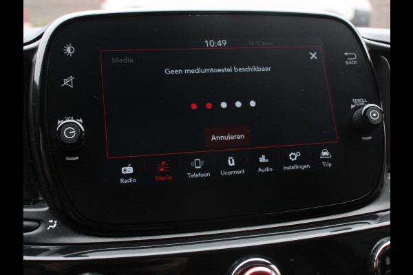Fiat 500 1.0 Hybrid Dolcevita Finale Panorama dak Cruise Control Climate Control Dab Digitale Cockpit Navigatie Apple Carplay/Android Auto Parkeer Sensoren  Lichtmetalen Velgen Cruise Control