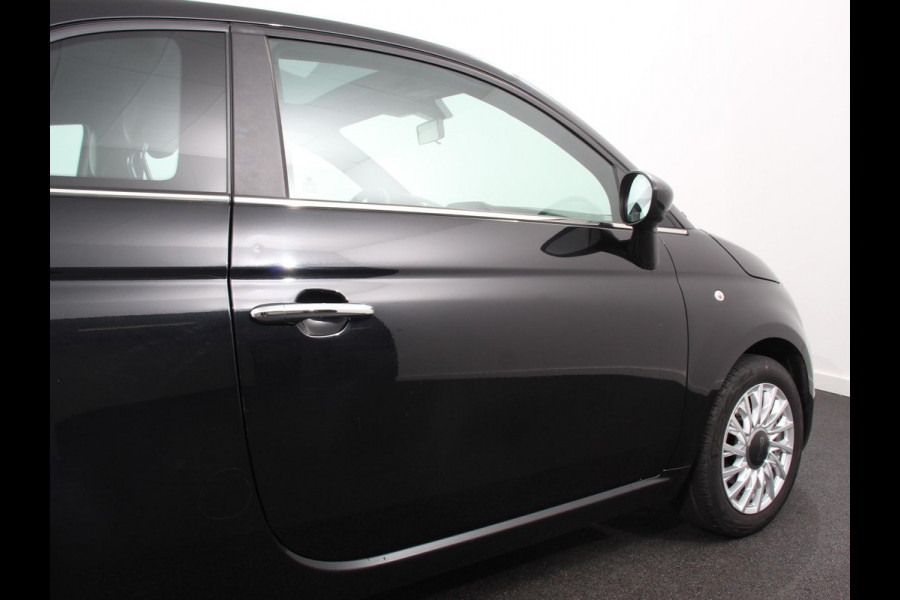Fiat 500 1.0 Hybrid Dolcevita Finale Panorama dak Cruise Control Climate Control Dab Digitale Cockpit Navigatie Apple Carplay/Android Auto Parkeer Sensoren  Lichtmetalen Velgen Cruise Control