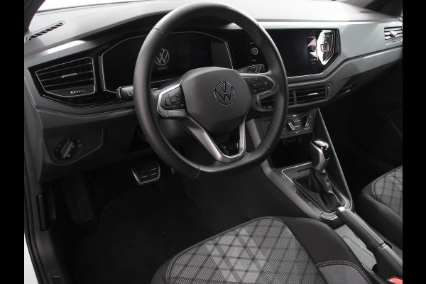 Volkswagen Polo 1.0 TSI DSG R-Line Black Pack Navigatie Apple Carplay/Android Auto Adaptive Cruise Control Parkeersensoren Stoelverwarming Virtual Cockpit Ledverlichting Climate Control
