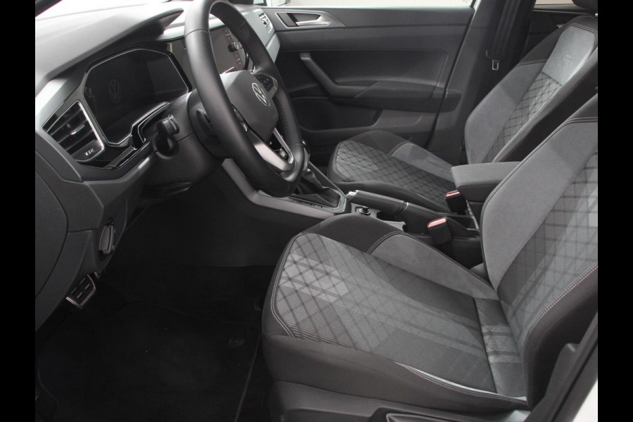 Volkswagen Polo 1.0 TSI DSG R-Line Black Pack Navigatie Apple Carplay/Android Auto Adaptive Cruise Control Parkeersensoren Stoelverwarming Virtual Cockpit Ledverlichting Climate Control