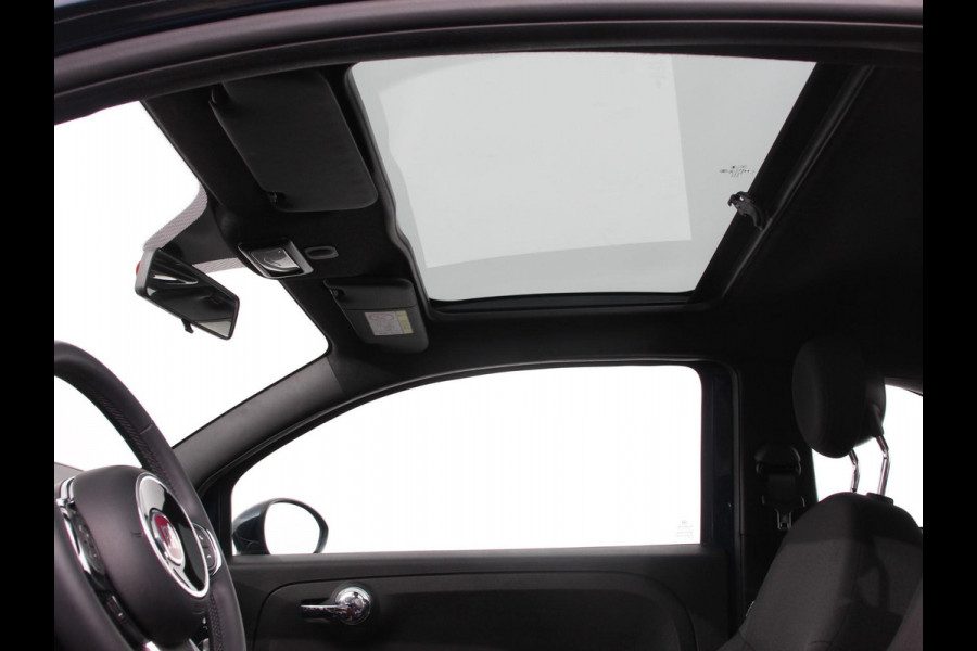 Fiat 500 1.0 Hybrid Dolcevita Finale Panorama dak Climate Control Cruise Control Navigatie Apple Carplay/Android Auto Dab Digitale Cockpit Parkeer Sensoren  Lichtmetalen Velgen Led