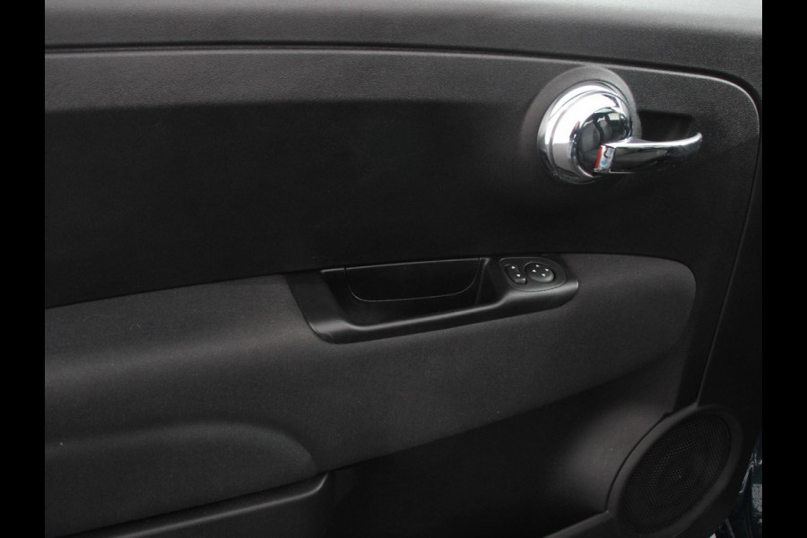 Fiat 500 1.0 Hybrid Dolcevita Finale Panorama dak Climate Control Cruise Control Navigatie Apple Carplay/Android Auto Dab Digitale Cockpit Parkeer Sensoren  Lichtmetalen Velgen Led