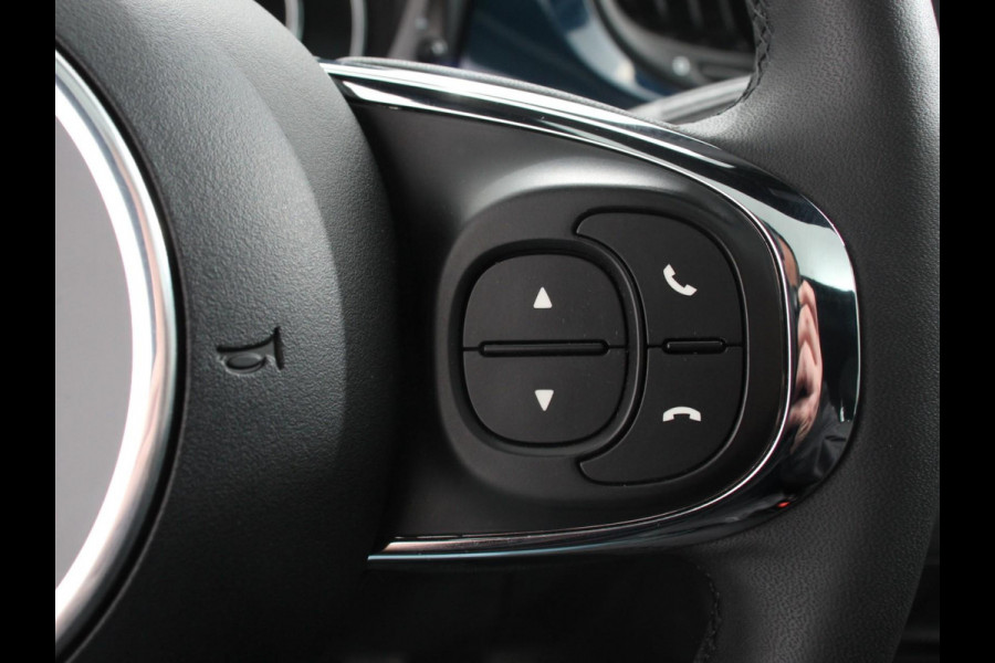 Fiat 500 1.0 Hybrid Dolcevita Finale Panorama dak Climate Control Cruise Control Navigatie Apple Carplay/Android Auto Dab Digitale Cockpit Parkeer Sensoren  Lichtmetalen Velgen Led