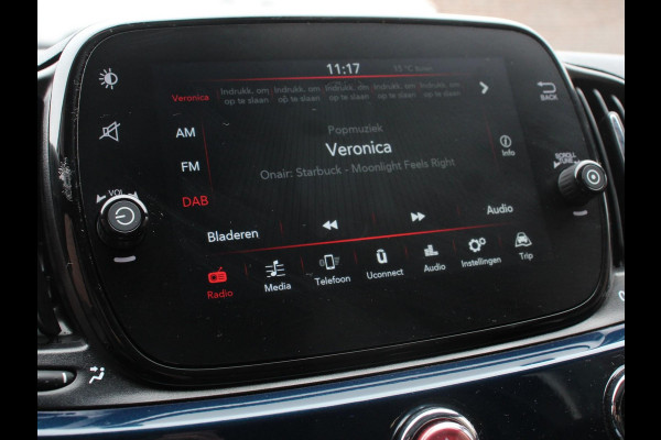 Fiat 500 1.0 Hybrid Dolcevita Finale Panorama dak Climate Control Cruise Control Navigatie Apple Carplay/Android Auto Dab Digitale Cockpit Parkeer Sensoren  Lichtmetalen Velgen Led