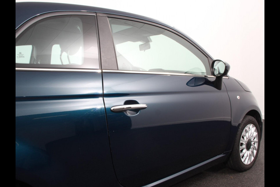 Fiat 500 1.0 Hybrid Dolcevita Finale Panorama dak Climate Control Cruise Control Navigatie Apple Carplay/Android Auto Dab Digitale Cockpit Parkeer Sensoren  Lichtmetalen Velgen Led