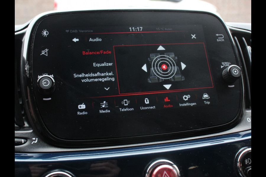 Fiat 500 1.0 Hybrid Dolcevita Finale Panorama dak Climate Control Cruise Control Navigatie Apple Carplay/Android Auto Dab Digitale Cockpit Parkeer Sensoren  Lichtmetalen Velgen Led