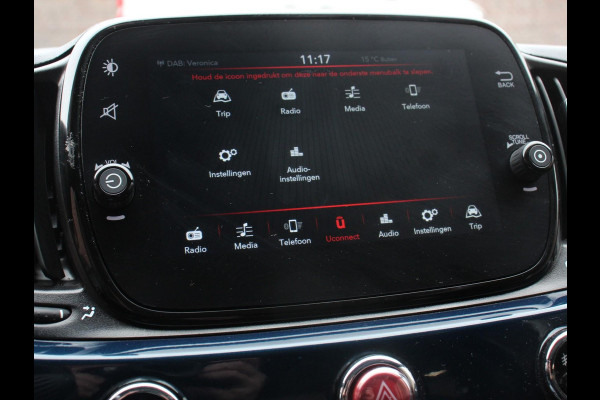 Fiat 500 1.0 Hybrid Dolcevita Finale Panorama dak Climate Control Cruise Control Navigatie Apple Carplay/Android Auto Dab Digitale Cockpit Parkeer Sensoren  Lichtmetalen Velgen Led