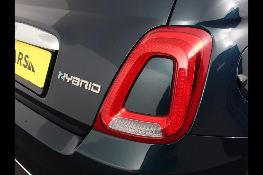 Fiat 500 1.0 Hybrid Dolcevita Finale Panorama dak Climate Control Cruise Control Navigatie Apple Carplay/Android Auto Dab Digitale Cockpit Parkeer Sensoren  Lichtmetalen Velgen Led