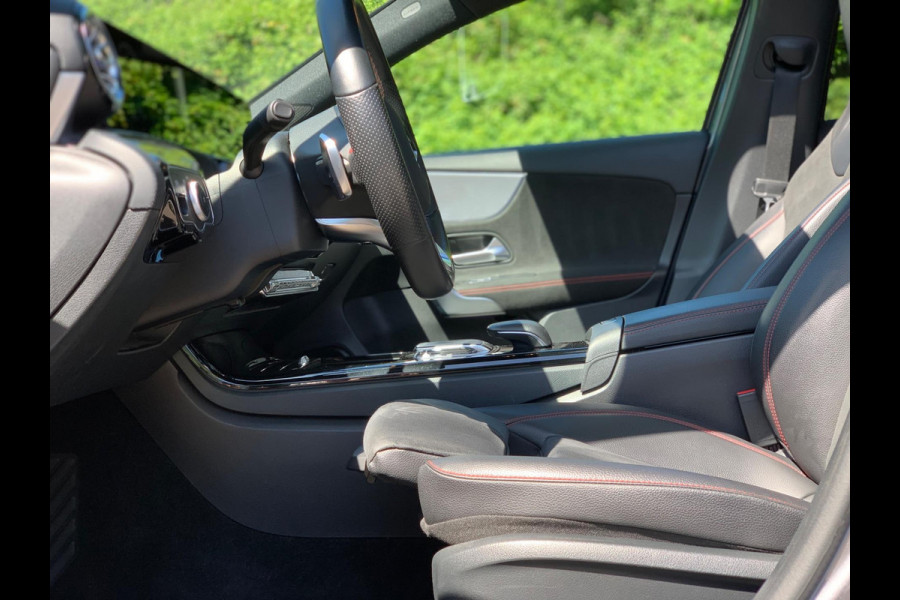 Mercedes-Benz A-Klasse 220 4MATIC Premium Plus AMG PANO FULL ! SFEER MEMORY A220