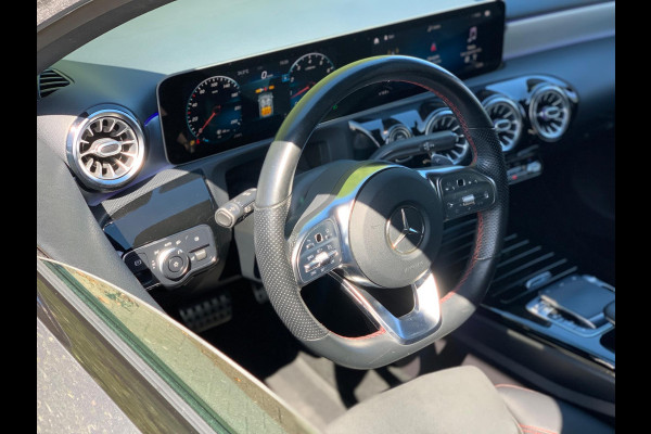 Mercedes-Benz A-Klasse 220 4MATIC Premium Plus AMG PANO FULL ! SFEER MEMORY A220