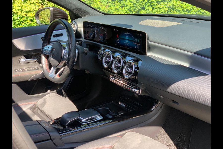 Mercedes-Benz A-Klasse 220 4MATIC Premium Plus AMG PANO FULL ! SFEER MEMORY A220